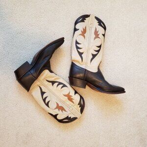 Women's cowboy boots
